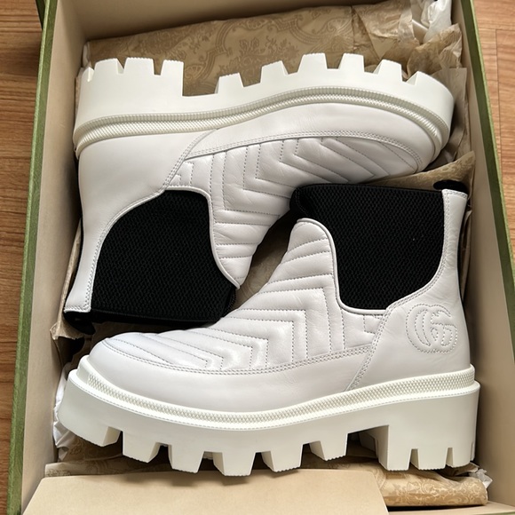 - - GUCCI WHITE BOOT BLACK CHELSEA 37.5 fall boots - Picture 3 of 9